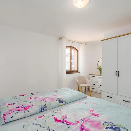 Apartment Livija 4