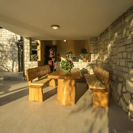 Apartment Livija 4
